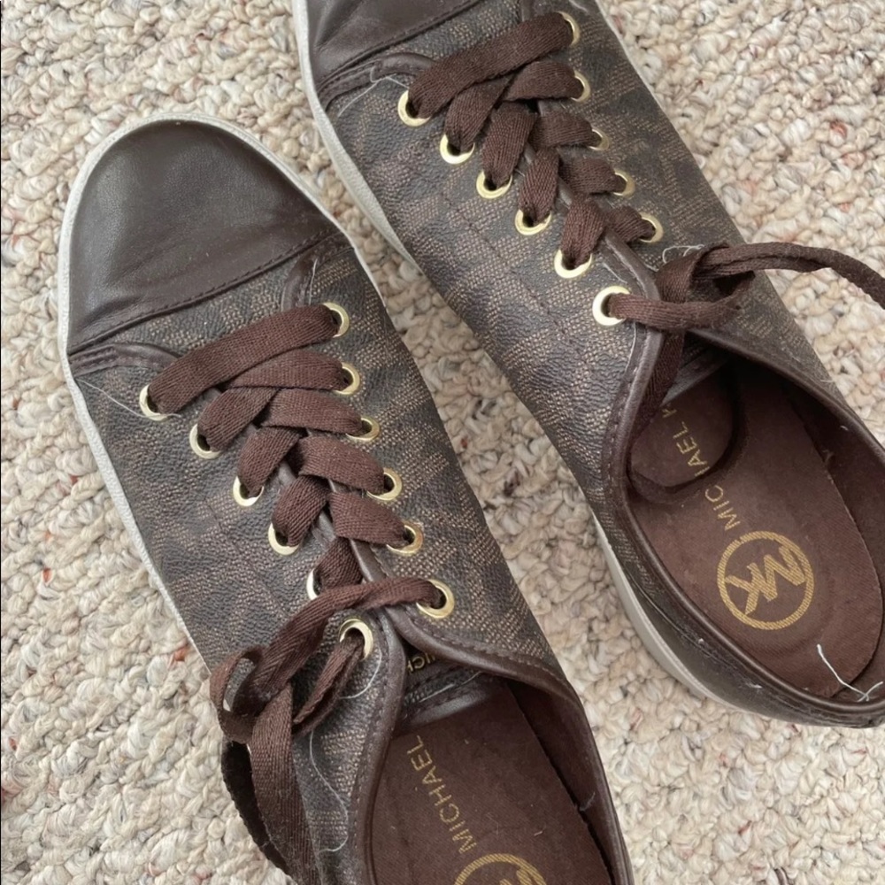 cute micheal kors shoes!!